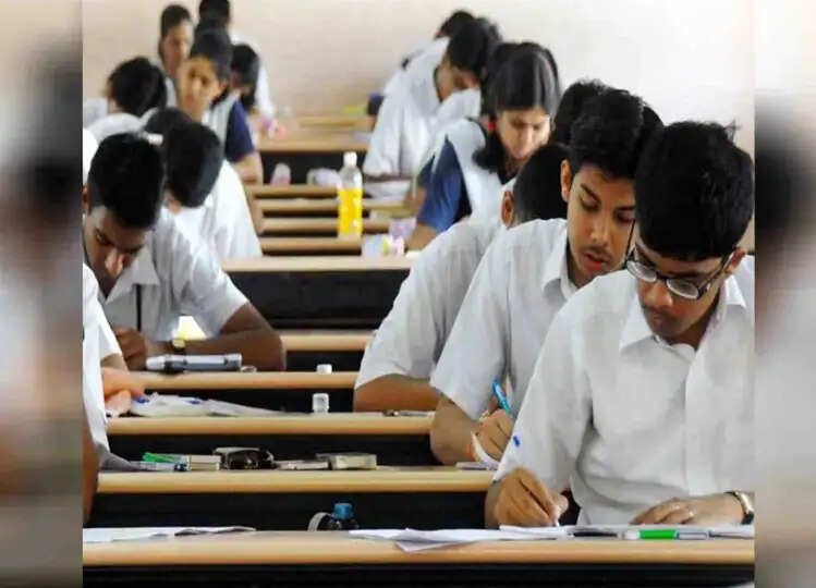UP Board Exam: प्रैक्टिकल और थ्योरी एग्जाम की तारीख जारी, चेक कर लें सारी डिटेल्स