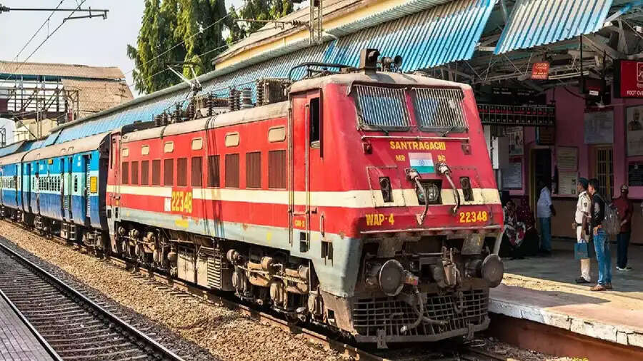Train Tips-  काउंटर से लिया गया टिकट ऑनलाइन रद्द कर सकते हैं या नहीं, जानिए पूरी डिटेल्स