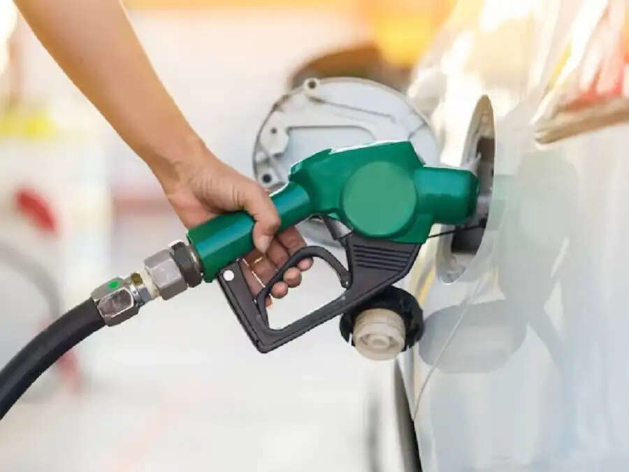 Petrol Tax-&nbsp;क्या आपको पता हैं 1 लीटर पेट्रोल पर कितना टैक्स लेती हैं सरकार, आइए जानें