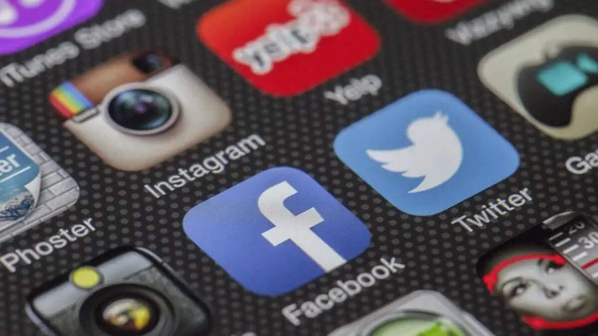 Social Media Tips- फेसबुक और इंस्टाग्राम पर भूलकर भी ना करें ये गलतियां, जाना पड़ सकता हैं जेल