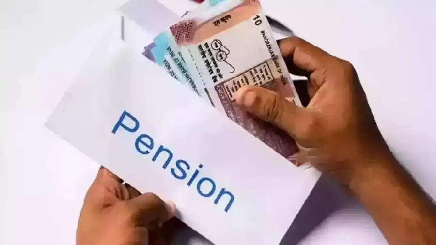 UPS News-&nbsp;1 अप्रैल से देश में लागू हुई&nbsp;UPS&nbsp;स्कीम, क्या आपको मिलेगी&nbsp;10,000 रुपये की गारंटीड पेंशन