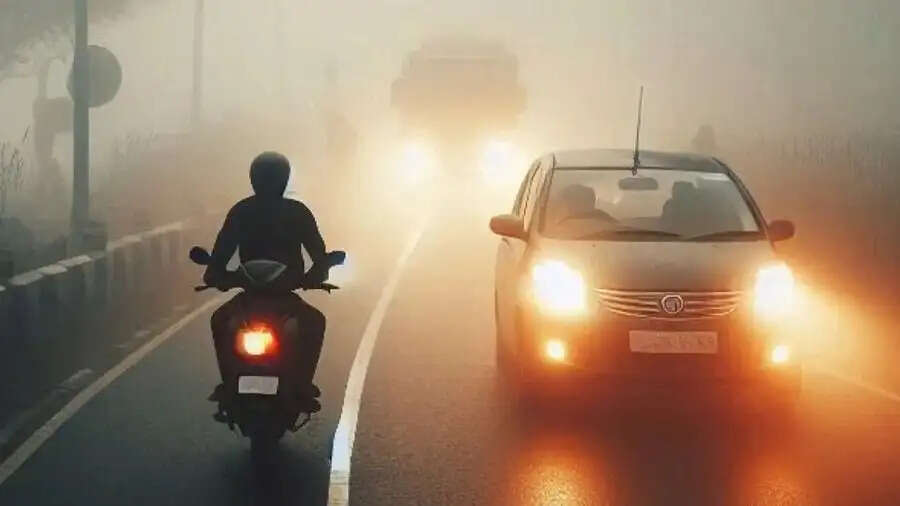 Car Driving Tips-&nbsp;स्मॉग में कार चलाना बेहद मुश्किल, जानिए इसके ट्रिक्स