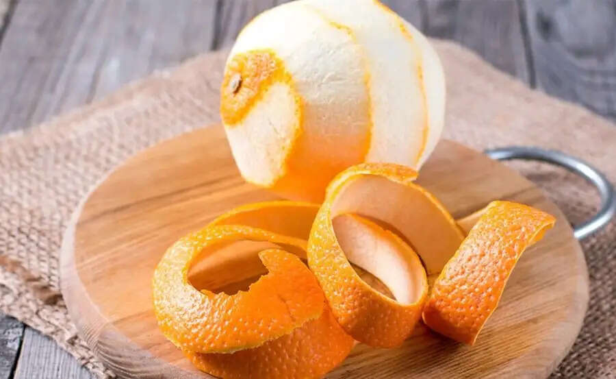 Orange Peels-&nbsp;संतरा ही नहीं इसके छिलके भी होते हैं फायदेमंद, ऐसे करें इनका इस्तेमाल
