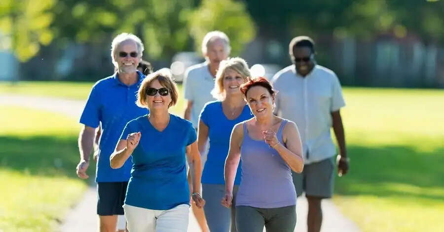 Health Tips- प्रतिदिन 30 मिनट चलने से मिलते हैं ये फायदे, जानिए इनके बारे में