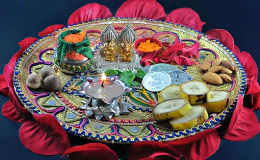 Janmashtami Tips-&nbsp;जन्माष्टमी की पूजा करने जा रहे हैं, तो पूजा की थाली में ये फूल रखना ना भूलें