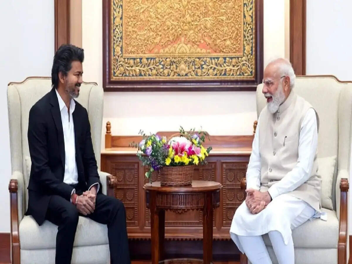 मुख्यमंत्री बनने के बाद जोसेफ विजय का दिल्ली का पहला दौरा; PM मोदी के साथ 25 मिनट की मीटिंग ने राजनीतिक हलकों का ध्यान खींचा
