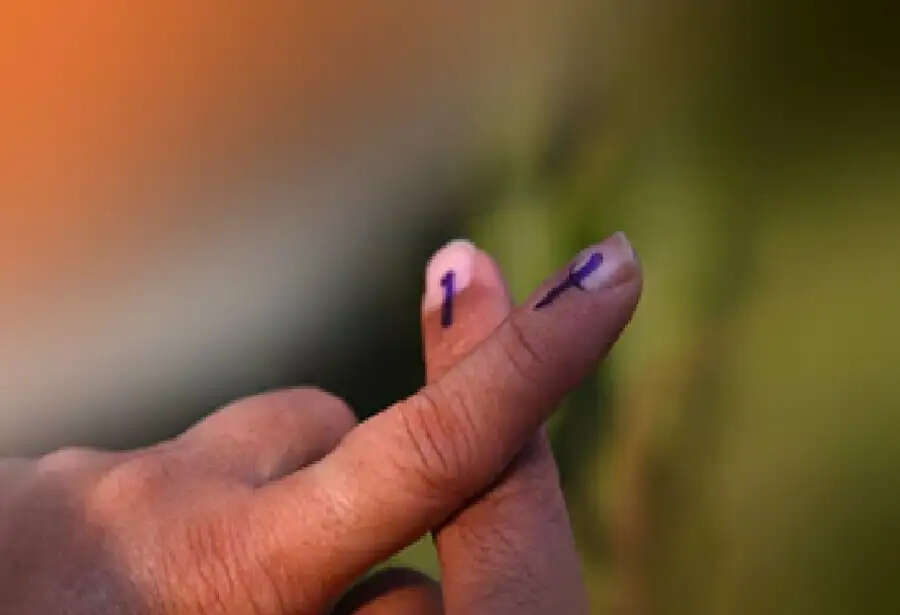 चुनाव से पहले वोटिंग लिस्ट में अपना नाम ऐसे करवाएं दर्ज, यहाँ देखें स्टेप बाय स्टेप प्रोसेस