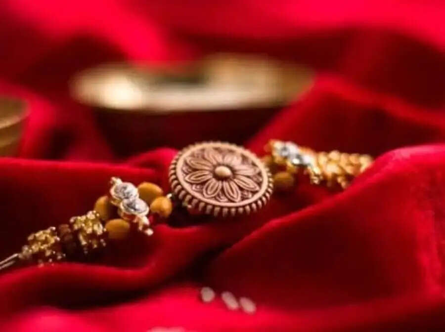 Raksha Bandhan Special- राखी बांधने का सही मुहुर्त और समय, आइए जानें