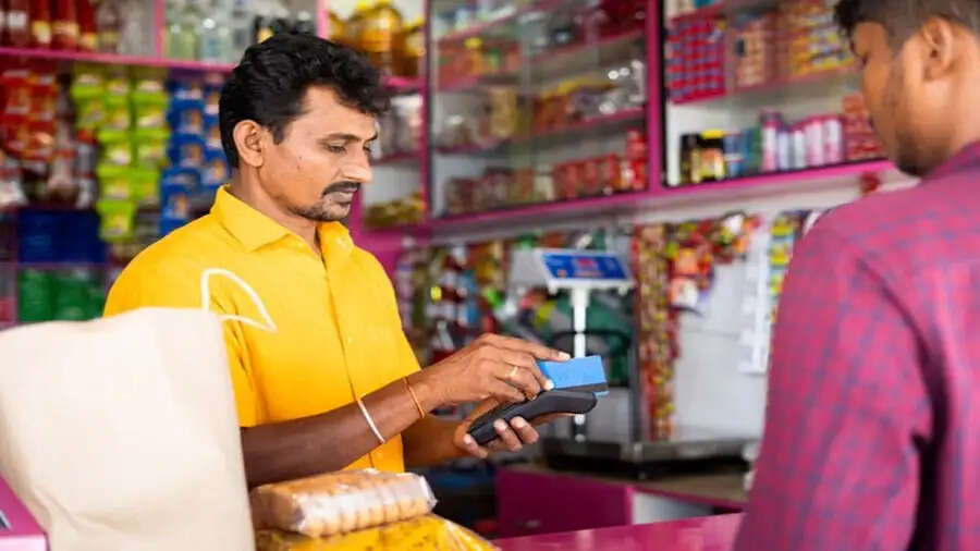 MRP Tips-  क्या दुकानदार आपको&nbsp;MRP&nbsp;से ज्यादा में बेच रहा हैं सामान, तो यहां करें शिकायत