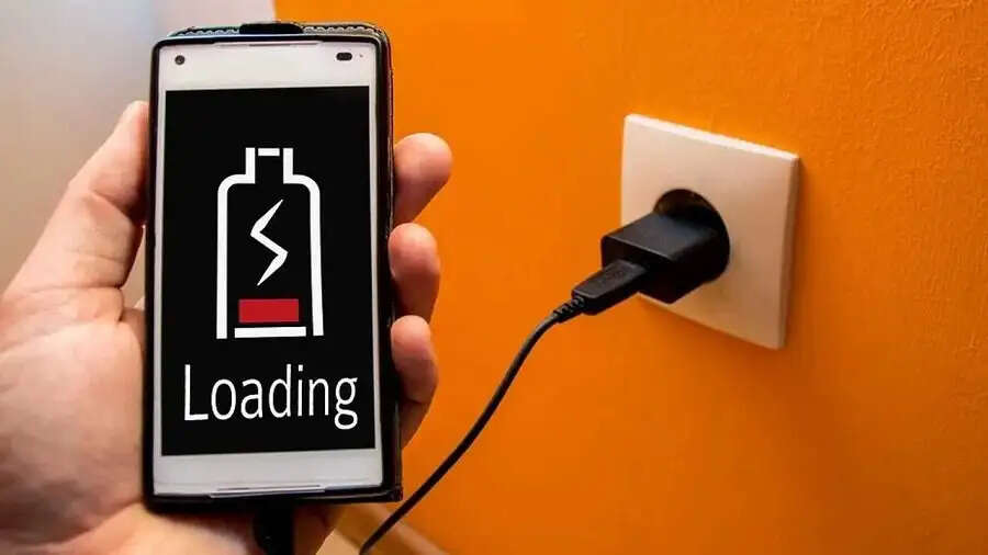 Phone Battery- फोन की बैटरी दें ऐसे संकेत, तो हो सकता है ब्लास्ट