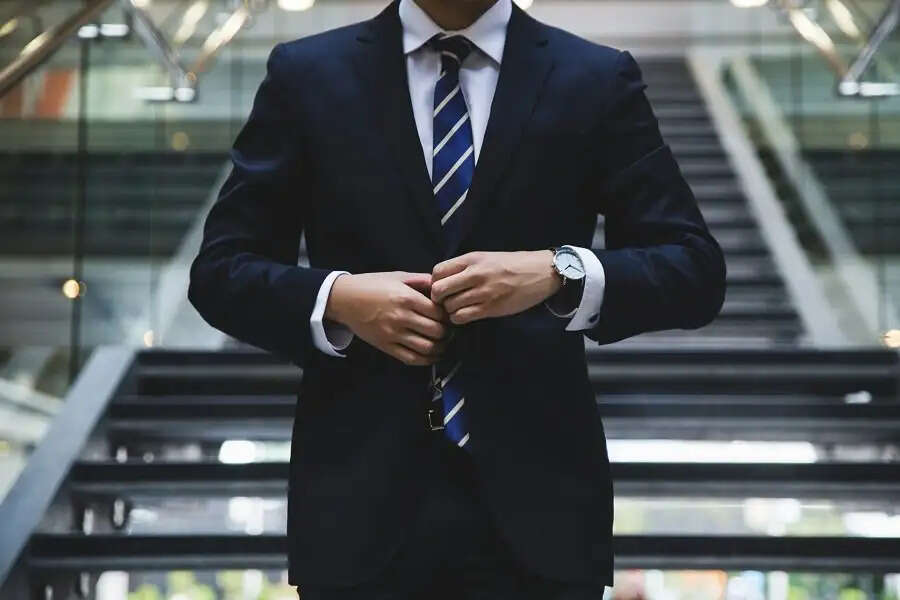 Personality Development Tips- क्या लोगों के बीच बढ़ाना हैं अपना वर्चस्व, जानिए इसका आसान तरीका