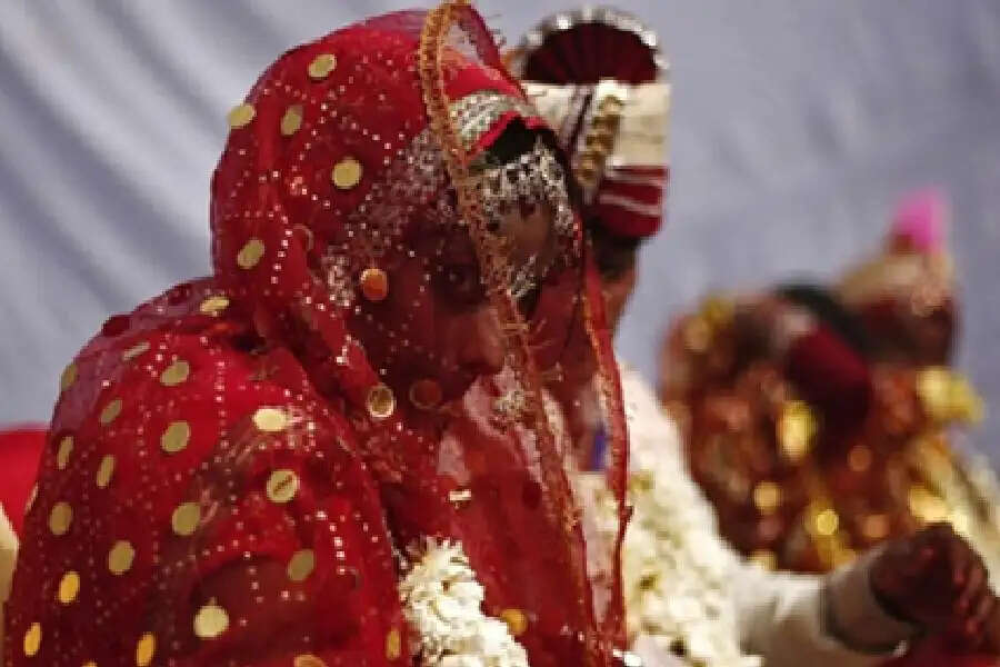 OMG! महिला की हुई मौत तो परिवार ने कर दिया अंतिम संस्कार, तभी 18 महीने बाद लौट आई वापस, देख कर परिवार और पुलिस के उड़े होश
