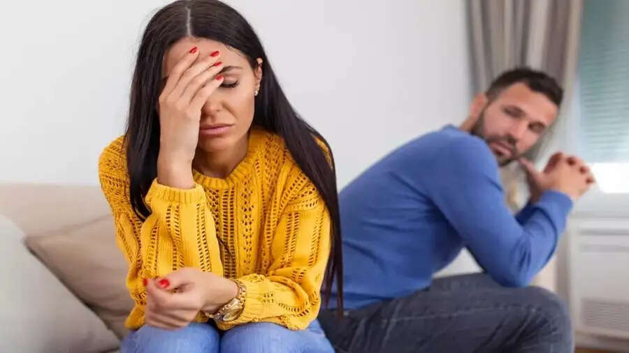 Relationship Tips- गुस्से में भूलकर भी नहीं बोलनी चाहिए पार्टनर को ये बातें, जानिए इनके बारे में