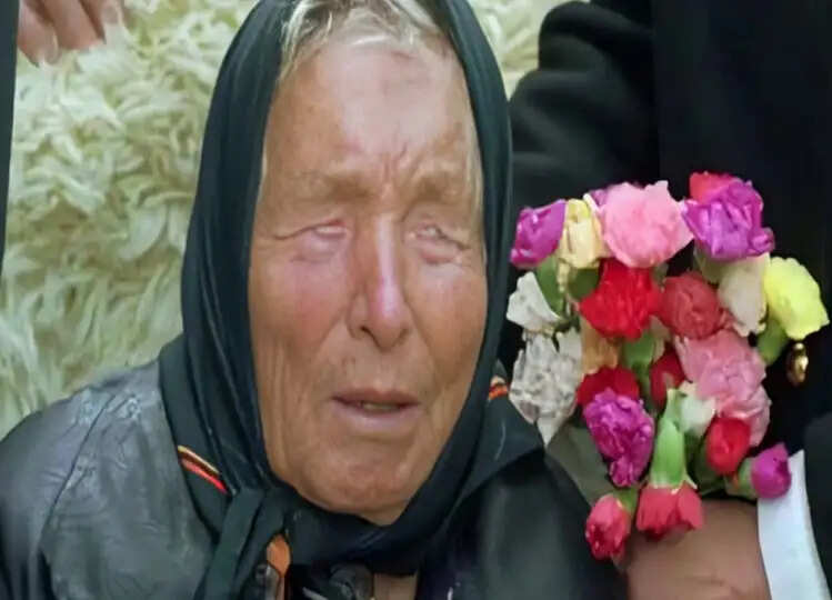 2025 के लिए बाबा वेंगा ने की है ये चौंकाने वाली भविष्यवाणियां: युद्ध, एलियंस और इन चीजों से है जुड़ी