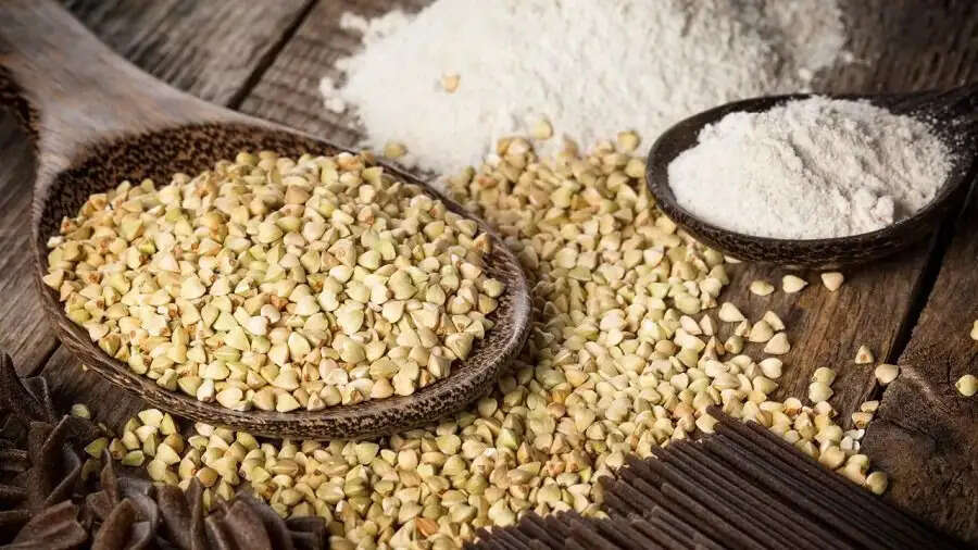 Health Tips- किन लोगो को नहीं खाना चाहिए कुट्टू का आटा, जानिए इसकी वजह