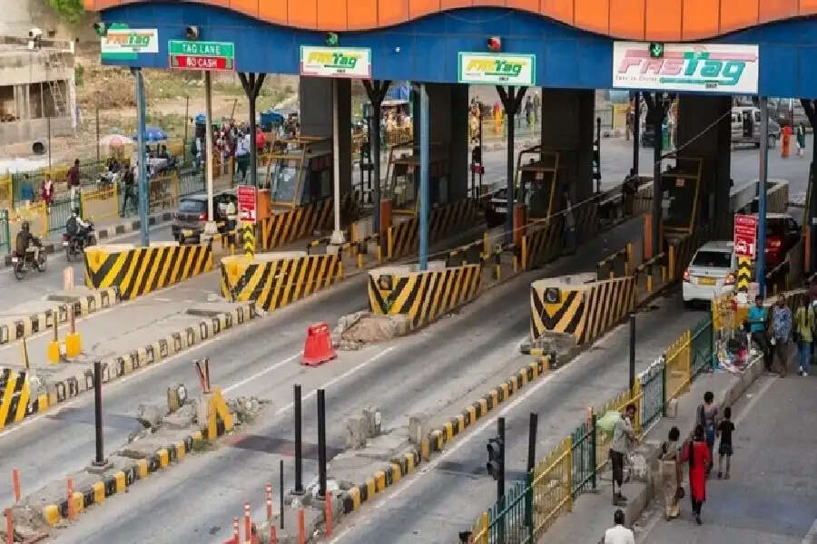 देश भर के Toll पर मिलेगा अनलिमिटेड एक्सेस, बस आप भी बनवा लें 3000 रुपए का फास्टैग ईयरली पास
