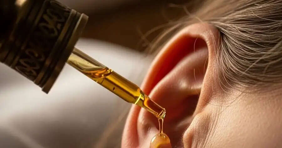 Ear Care Tips-&nbsp;&nbsp;कान में दर्द होने पर तेल डालना सही हैं या गलत, जानिए पूरी डिटेल्स