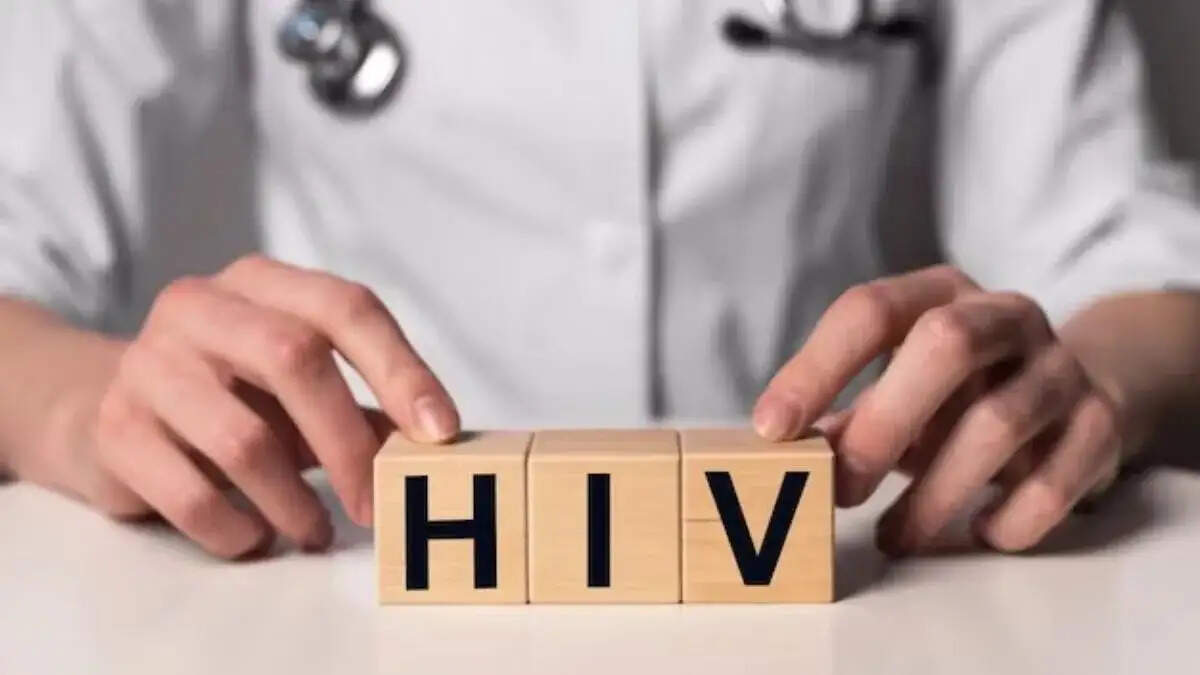 Health Tips- HIV पॉजिटिव होने पर दिखाई देते हैं ये लक्षण, नजरअंदाज करना हो सकता हैं भारी