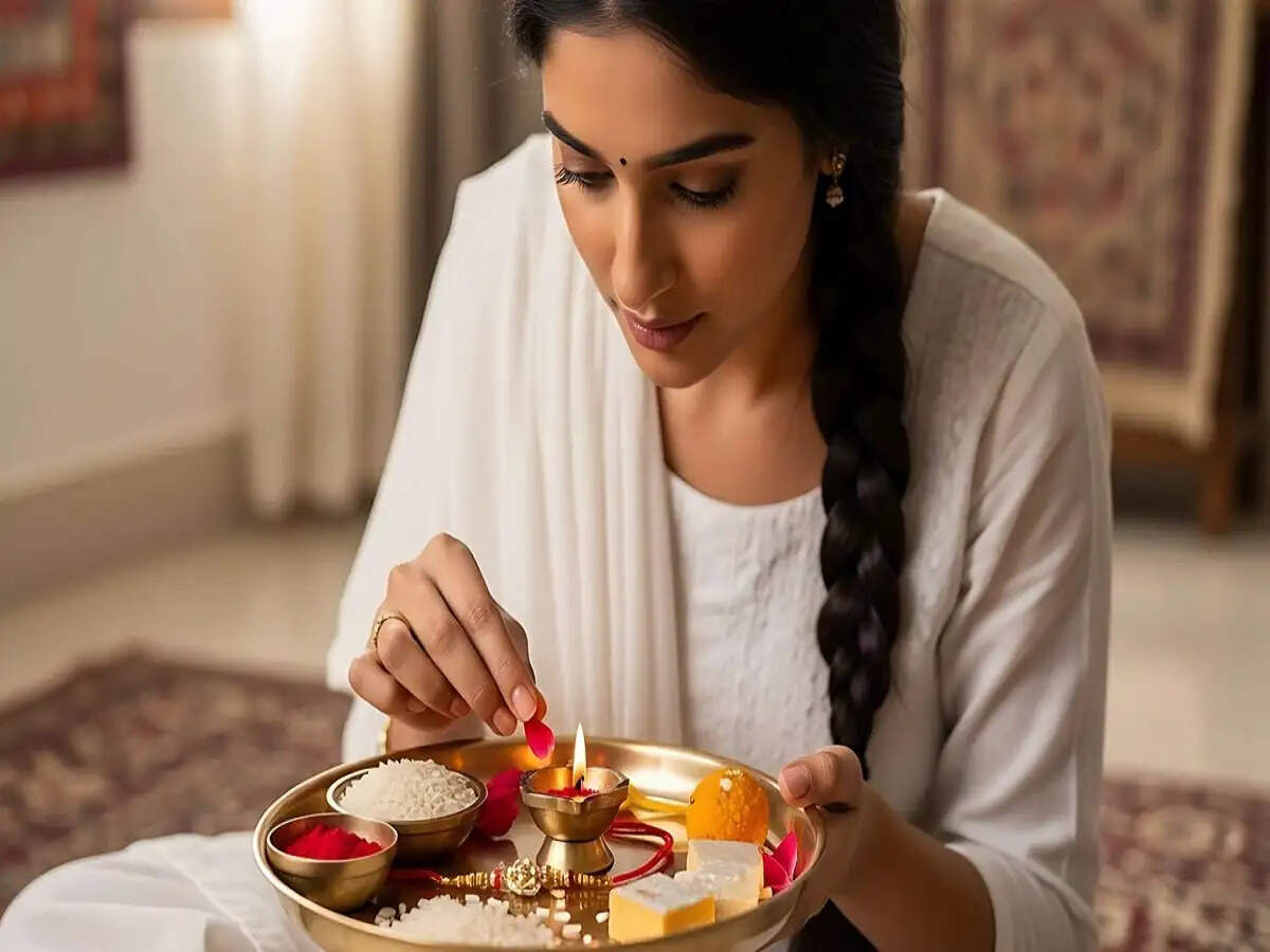 Special Friday Remedies- घर में धन वर्षा करने के लिए शुक्रवार को इस समय तिजोरी में रखें ये&nbsp;5 चीजें, जानिए इनके बारे में