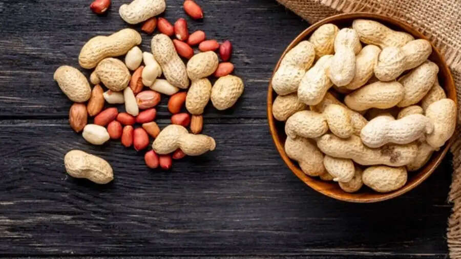 Health Tips-&nbsp;सर्दियों में मूंगफली खाने से मिलते हैं ये लाभ, जानिए पूरी डिटेल्स
