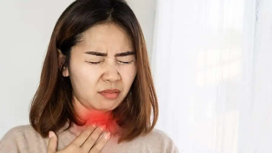 Health Tips-&nbsp;क्या सूखी खांसी ने कर रखा हैं बुरा हाल, अपनाएं ये घरेलू नुस्खें