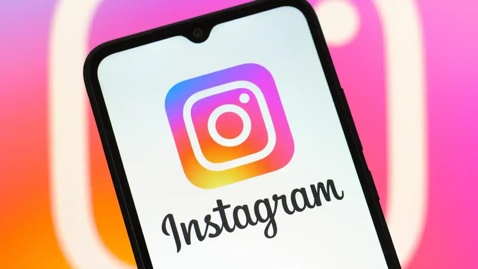 क्या Instagram Reels सेव करने पर क्रिएटर को मिलता है कोई नोटिफ़िकेशन? जानें पूरा सच और इंटरनेट हैक मिथक