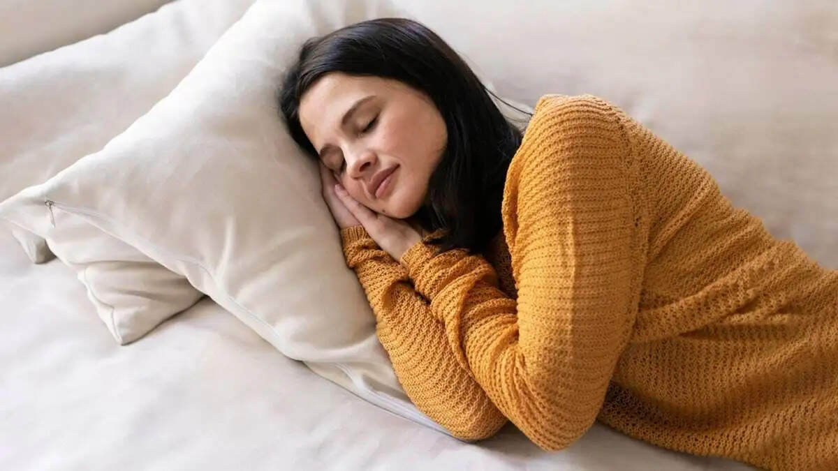 Health Tips- नींद पूरी ना होने से शरीर में होने लगते हैं ये डरावने बदलाव, जानिए इनके बारे में