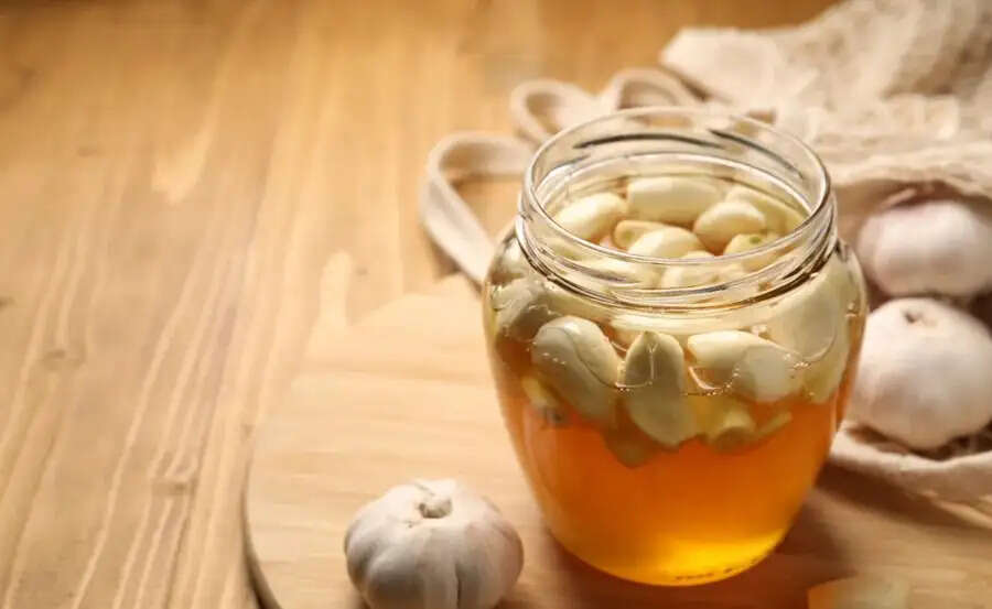 Health Tips-&nbsp;लहसुन और शहद का सेवन होता स्वास्थ्य के लिए फायदेमंद, जानिए पूरी डिटेल्स