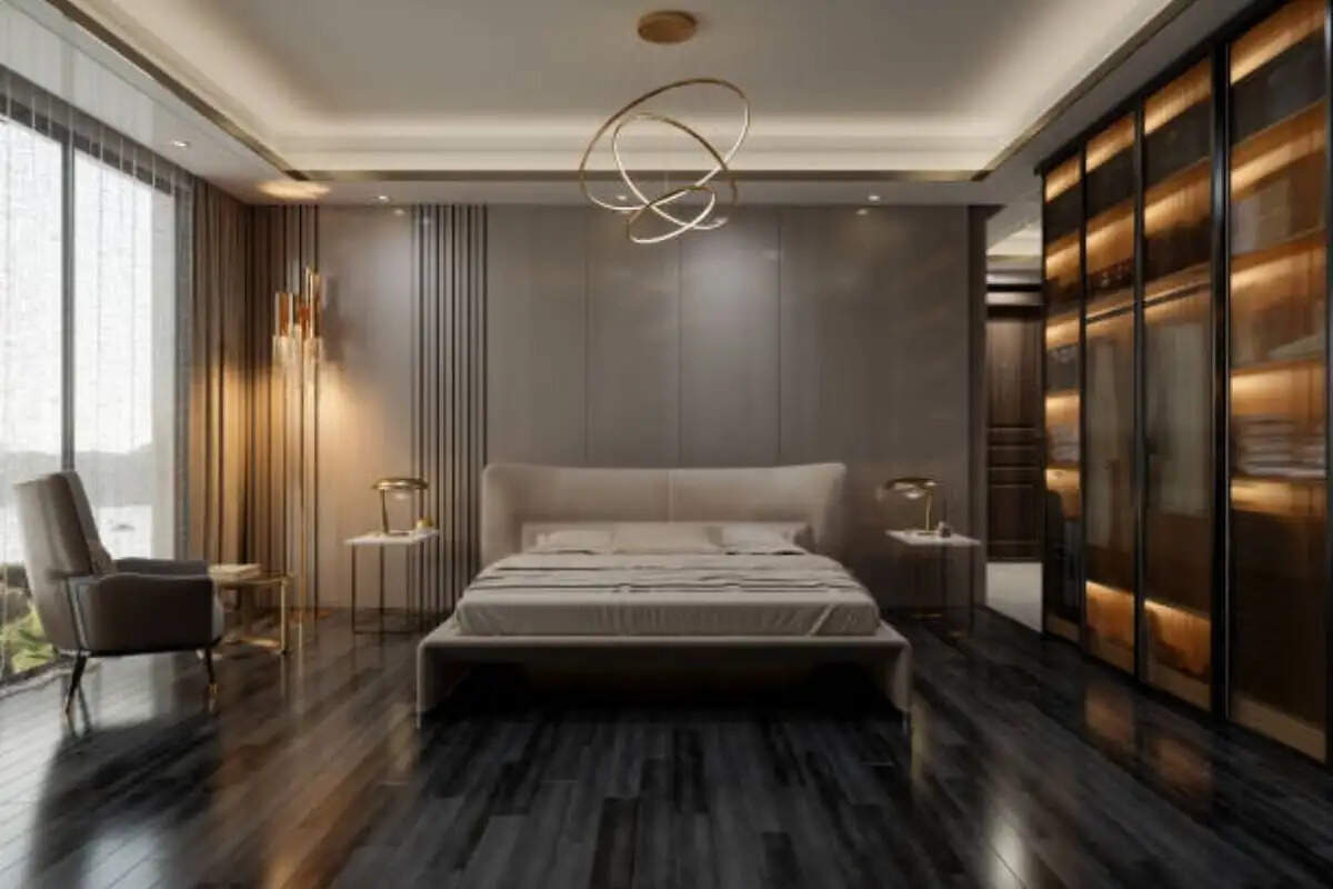 Vastu Tips – बेडरूम में भूलककर भी ना रखें ये चीजें , कंगाली छा जाएगी आपके घर में