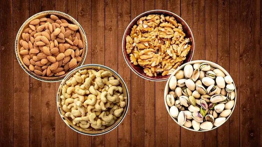 Health Tips- गर्मियों में इस तरह खाएं पिस्ता और अखरोट, फिर देखिए स्वास्थ्य लाभ