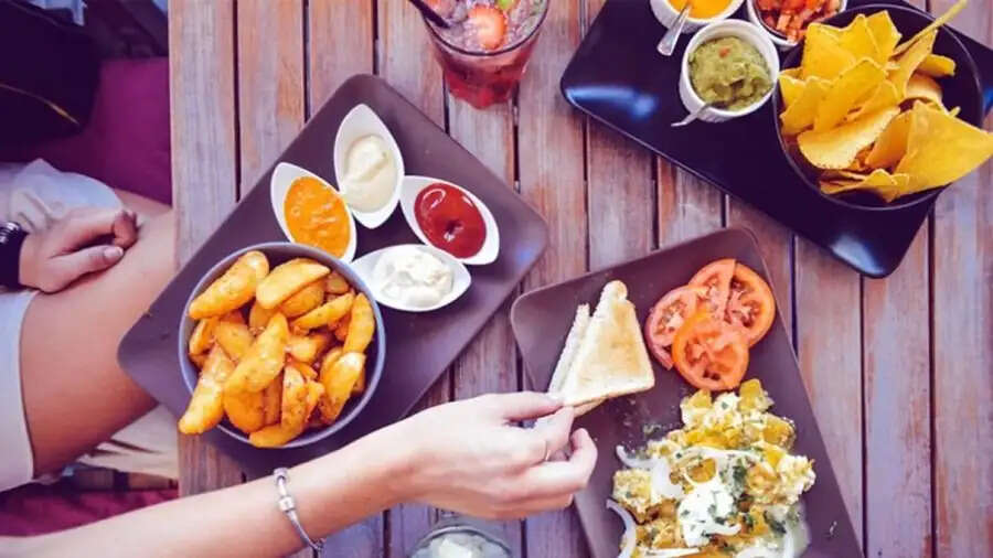 Health Tips- ठंड रहेगी कोसों दूर, इस तरह खाएं सर्दियों में सलाद