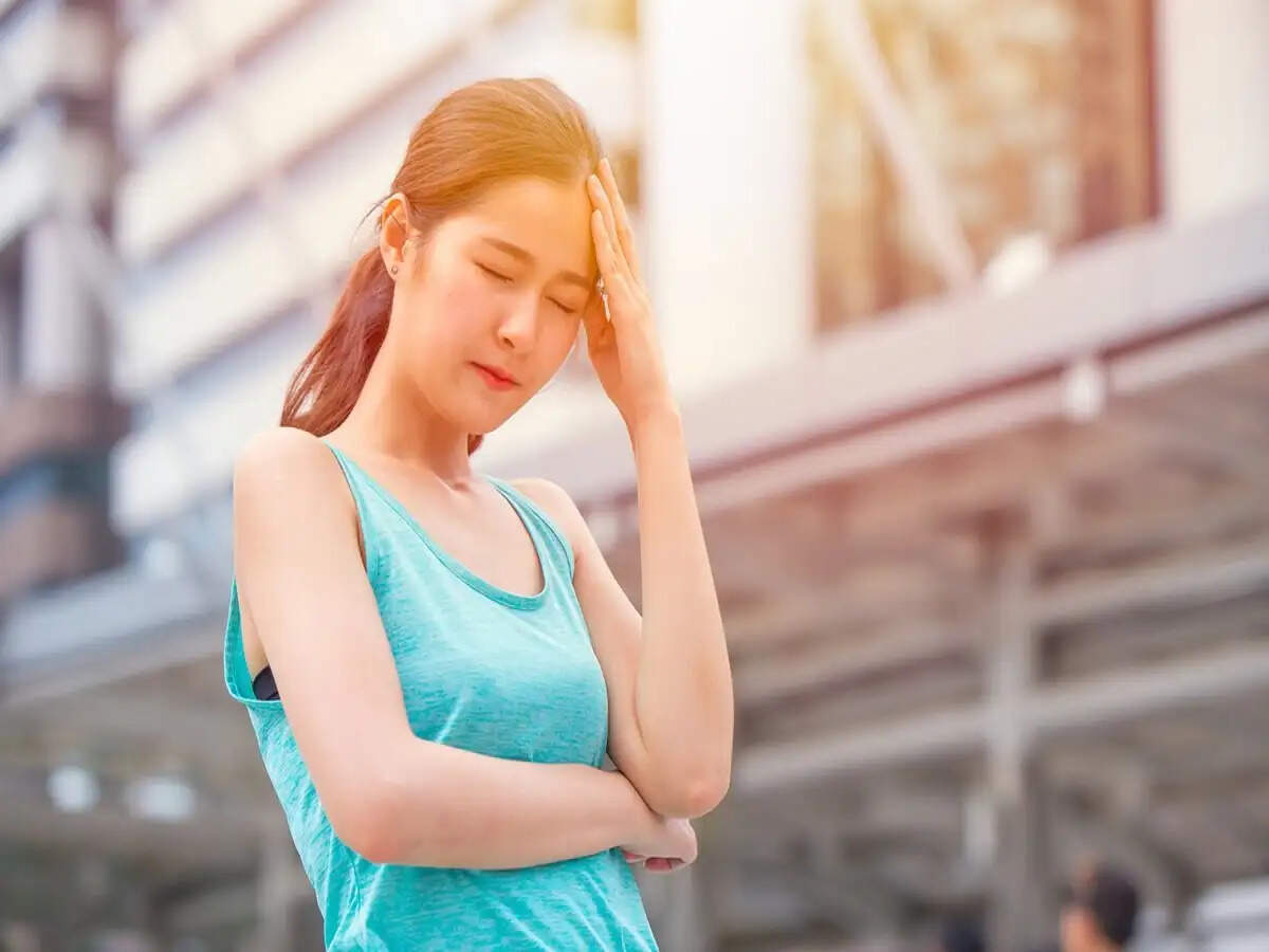 Heatstroke Tips- हीट स्ट्रोक होने पर दिखाई देते हैं ये लक्षण, ऐसे करें बचाव