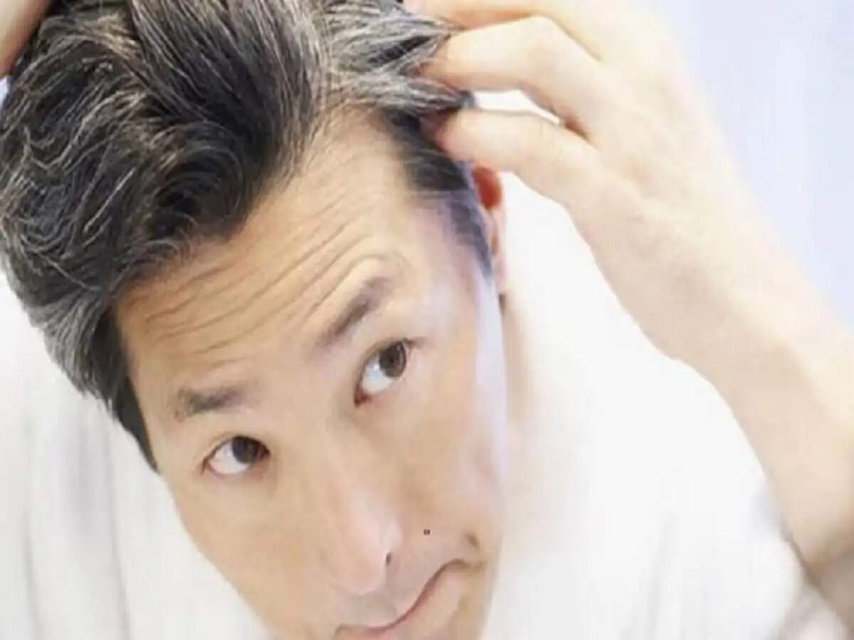 Hair Care Tips- क्या तनाव की वजह से बढ़ रहे हैं सफेद बाल, ऐसे करें सुरक्षा