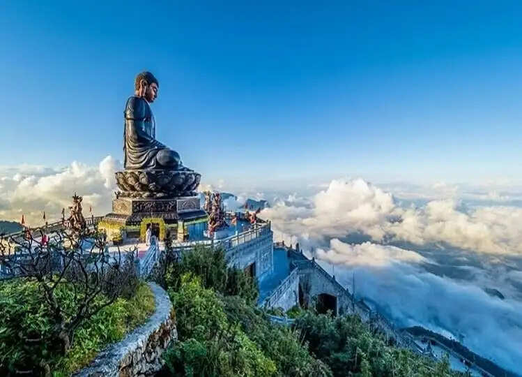 Travel Tips- क्या आप कम खर्च में विदेश घूमना चाहते हैं, तो इन डिस्टिनेशन की करें सैर