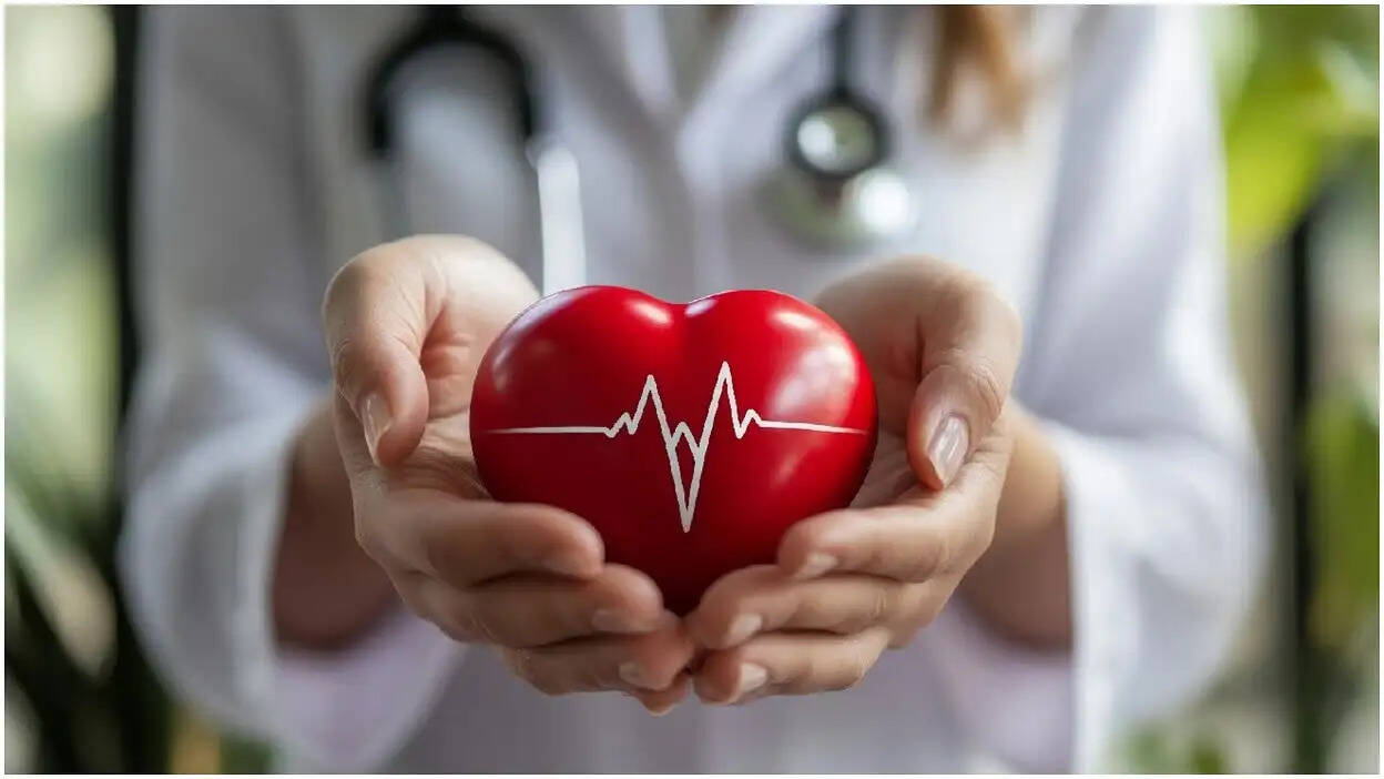 Health Tips- दिल के रास्ते से मौत को मिलेगी एंट्री, जानिए ठंड में बचने वाले कामों के बारे में