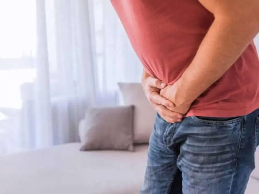 Health Tips-&nbsp;क्या आप बहुत देर तक पेशाब रोके रखते है, जानिए इसके स्वास्थ्य नुकसान
