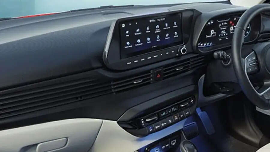 Automobile Update- वो&nbsp;CNG कारें जो&nbsp;AC के साथ चलाने पर भी देती हैं शानदार एवरेज, जानिए पूरी डिटेल्स