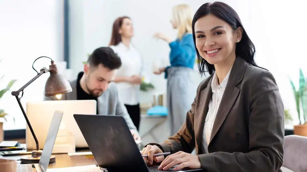 Office Work Tips- क्या ऑफिस का काम करने में मन नहीं लगता हैं, तो अपनाएं ये टिप्स