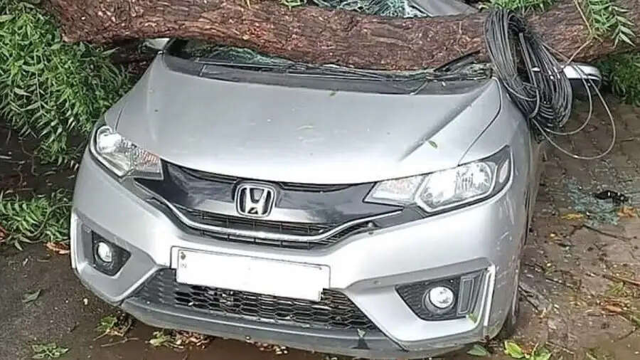Car Insurance Tips-&nbsp;अगर चक्रवात से गाड़ी में नुकसान हो जाएं, तो कैसे पाएं बीमा, यहां से जानें