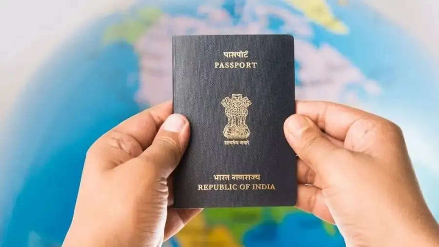 Passport Tips- जिन लोगों के नाम केस दर्ज हैं वो पासपोर्ट नहीं बनवा सकते हैं, आइए जानें इसके बारे में डिटेल्स