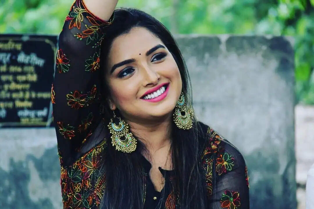 Entertainment News- &nbsp;वो भोजपुरी एक्ट्रेस जिनकी उम्र हो गई हैं 40 पार लेकिन आज भी है सिंगल, जानिए इनके बारे में