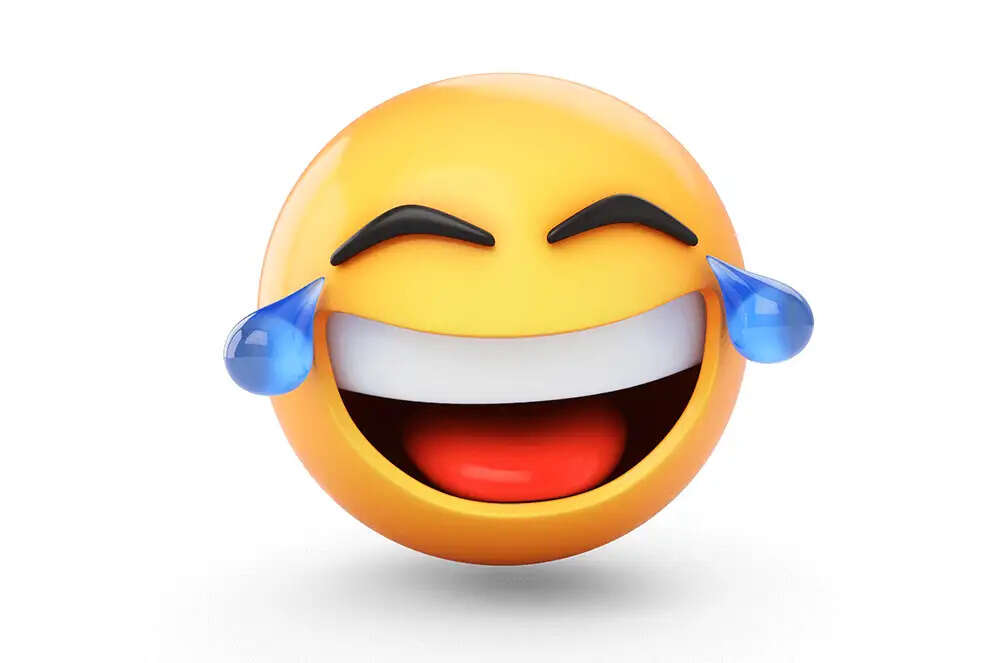 Funny Jokes- पति ने फेसबुक पर कर दी ऐसी पोस्ट, टूट गया........