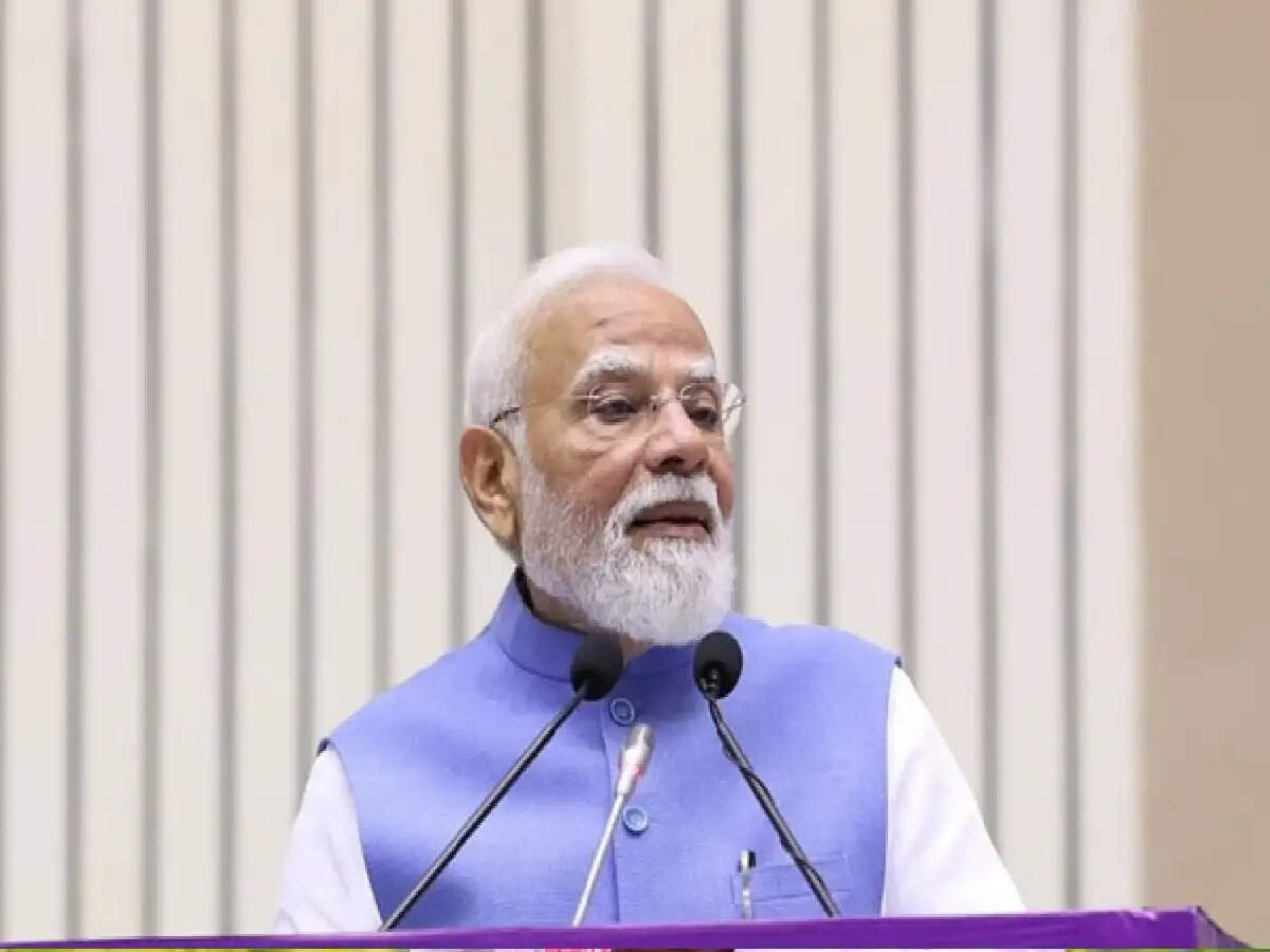 पहली बार नौकरी पाने वालों को 15 हज़ार रुपये की मदद; 'PM-VBRY' स्कीम क्या है जिससे 70 लाख युवाओं को फ़ायदा होगा?