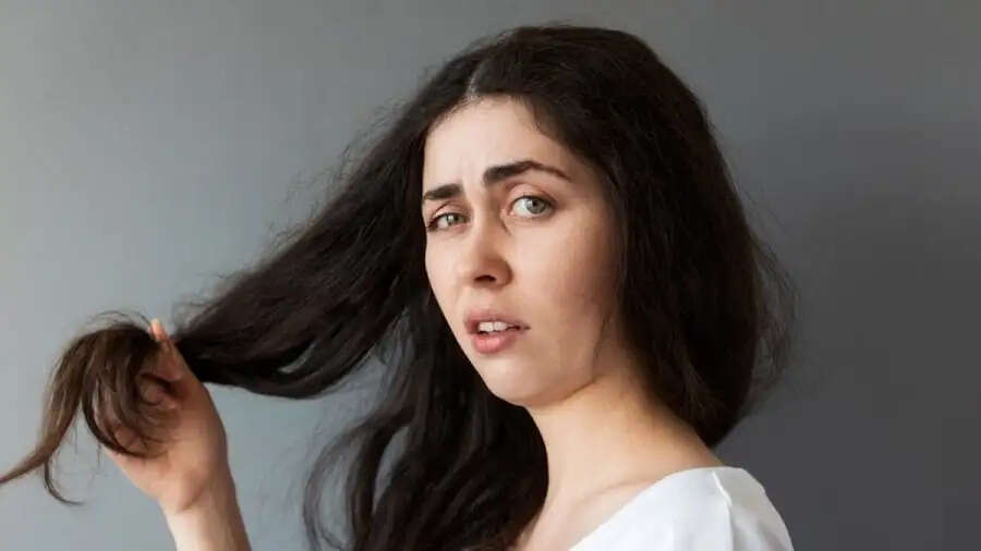 Hair Care Tips-&nbsp;क्या बारिश में भीगने पर आपके बालों से बदबू आती हैं, इन घरेलू नुस्खों से पाएं छुटकारा