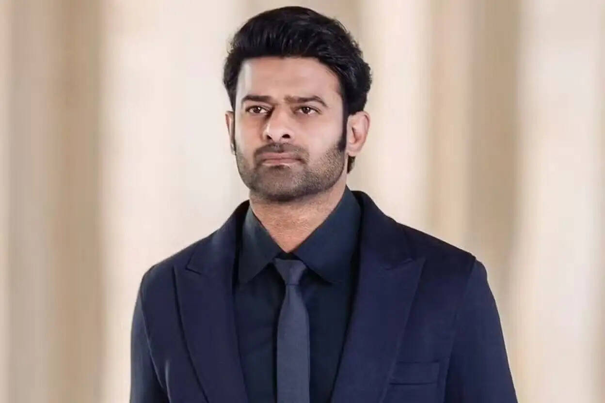 Entertainment News- साउथ के ये सुपरस्टार लेते हैं एक फिल्म के लिए इतना पैसा, जानकर हैरान हो जाएंगे आप