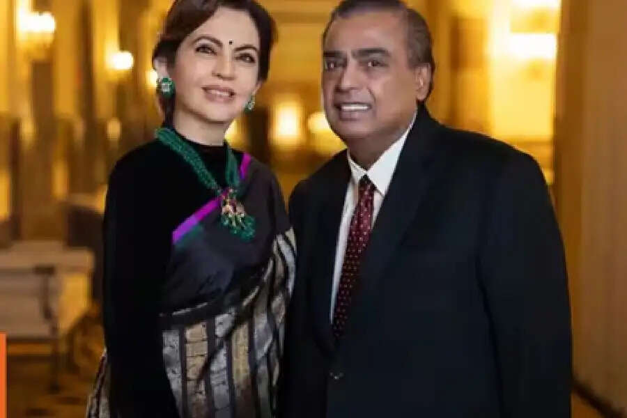 कितनी पढ़ी लिखी है Nita Ambani? पास है ये डिग्री, जानकर आप भी रह जाएंगे हैरान