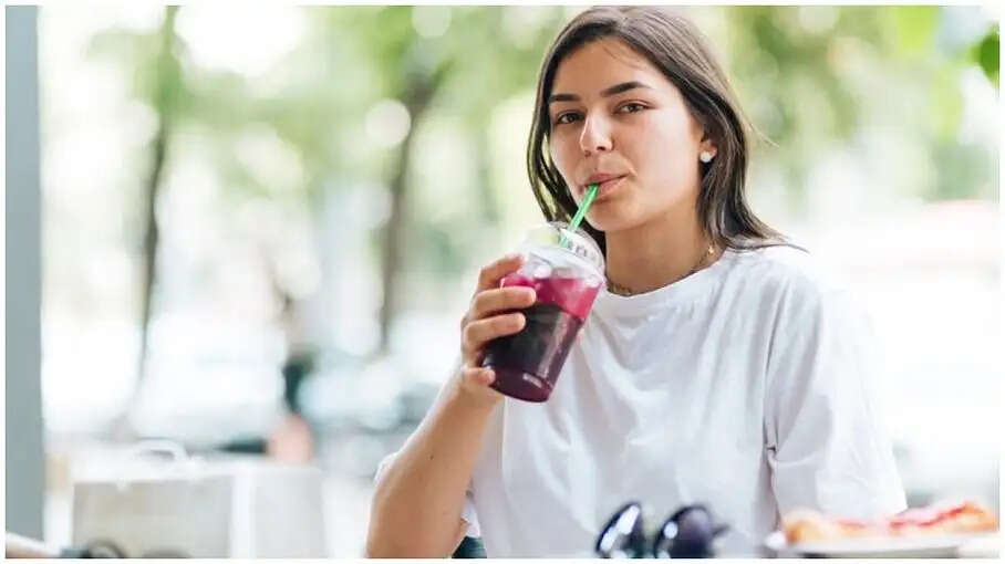 Health Tips- पेट के स्वास्थ्य के लिए फायदेमंद होती हैं ये ड्रिंक्स, जानिए कैसे करना है सेवन
