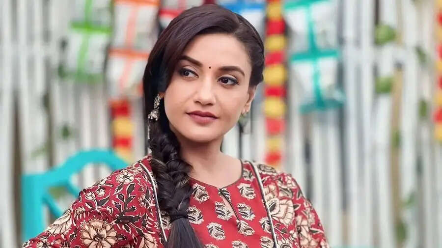 Entertainment News- अभिनेत्रियां जिन्होनें टीवी पर किए हैं देवियों के रोल, जानिए इनके बारे में
