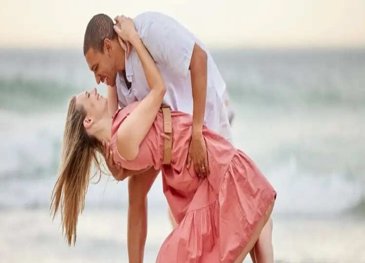 Sexual Health: यौन संबंधों में बुढ़ाप नहीं बनेगा समस्या , खाएं 4 चीजें