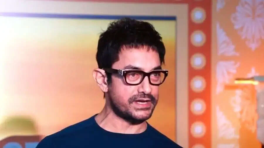 Entertainment News- एक नहीं कई हसिनाओं को डेट कर चुके हैं आमिर खान, देखिए लिस्ट में कौन कौन हैं शामिल